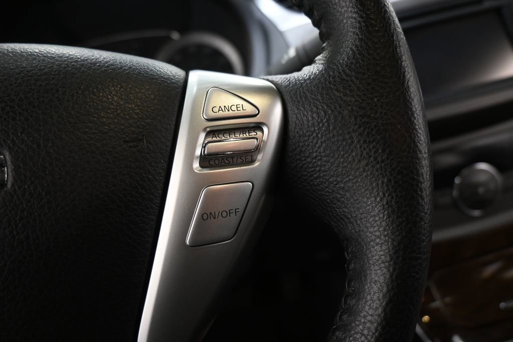 Used 2014 Nissan Sentra SL w/ Premium Package image 27