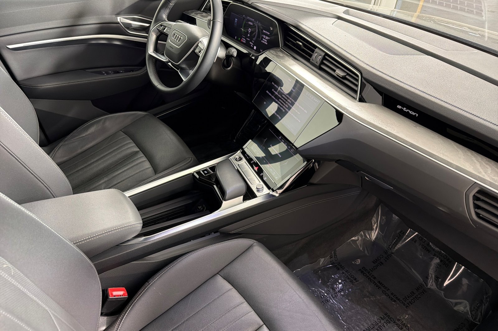 Used 2023 Audi e-tron Premium Plus w/ Premium Plus Package AWD/4WD image 15