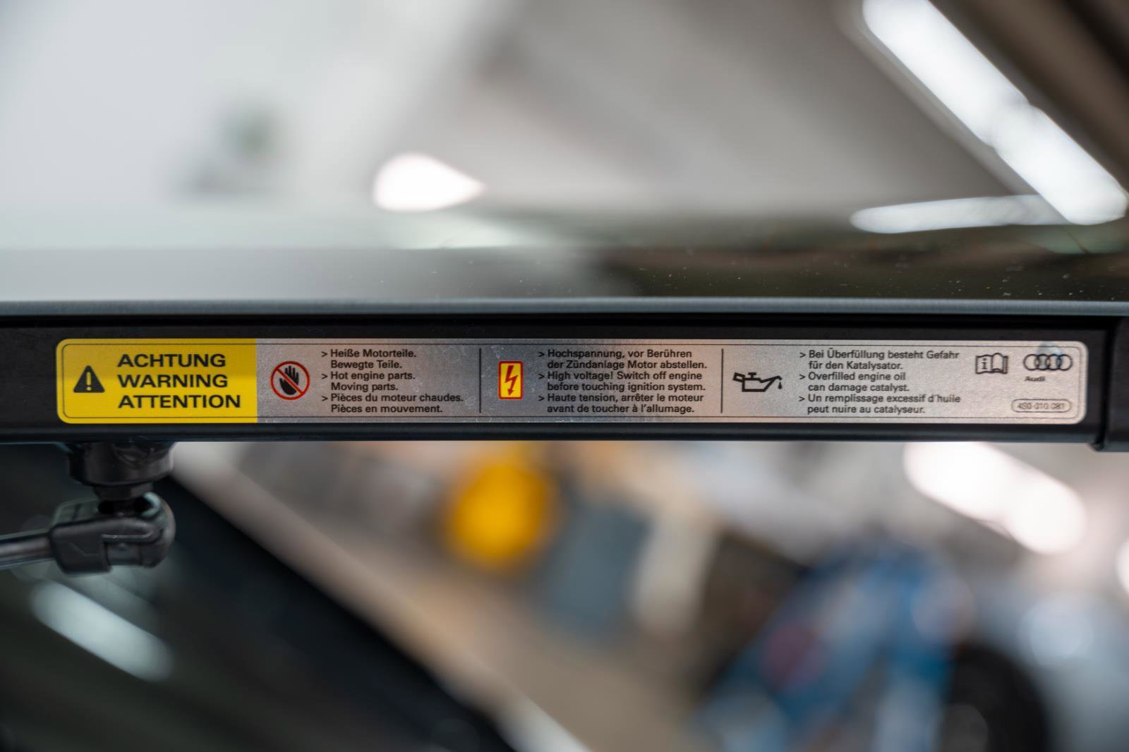 Used 2017 Audi R8 V10 plus w/ Full Leather Package image 58