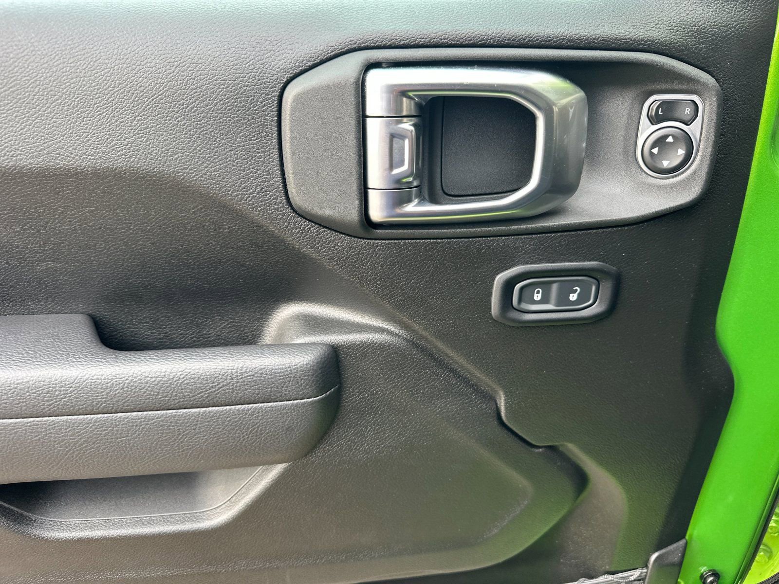 New 2025 Jeep Wrangler Willys image 10