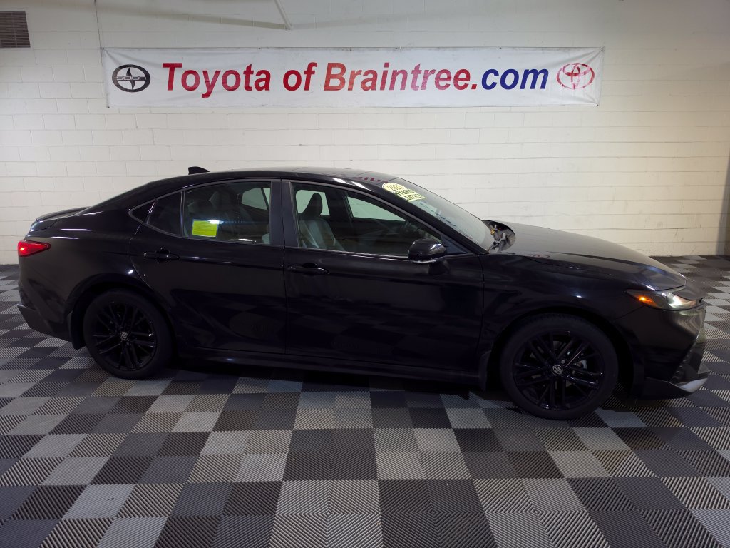 Certified 2025 Toyota Camry SE w/ Convenience Package
