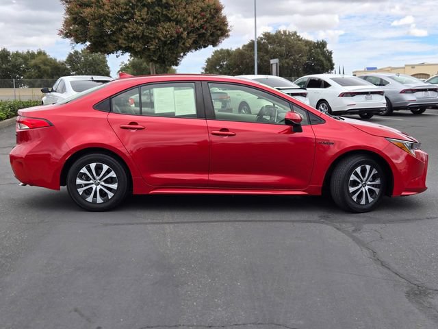 Used 2021 Toyota Corolla LE w/ Carpet Mat Package (TMS) FWD image 2