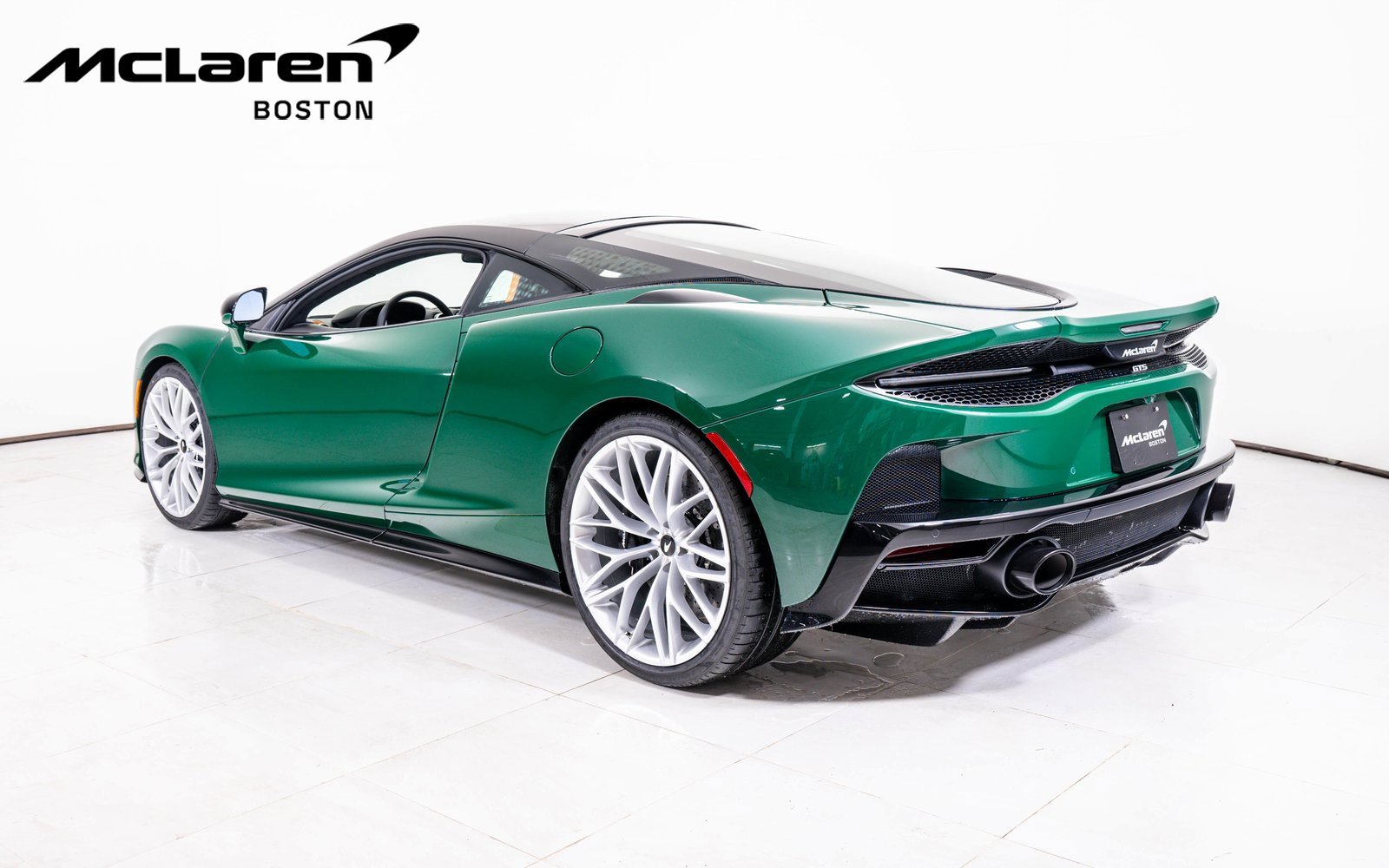 New 2026 McLaren GTS image 3