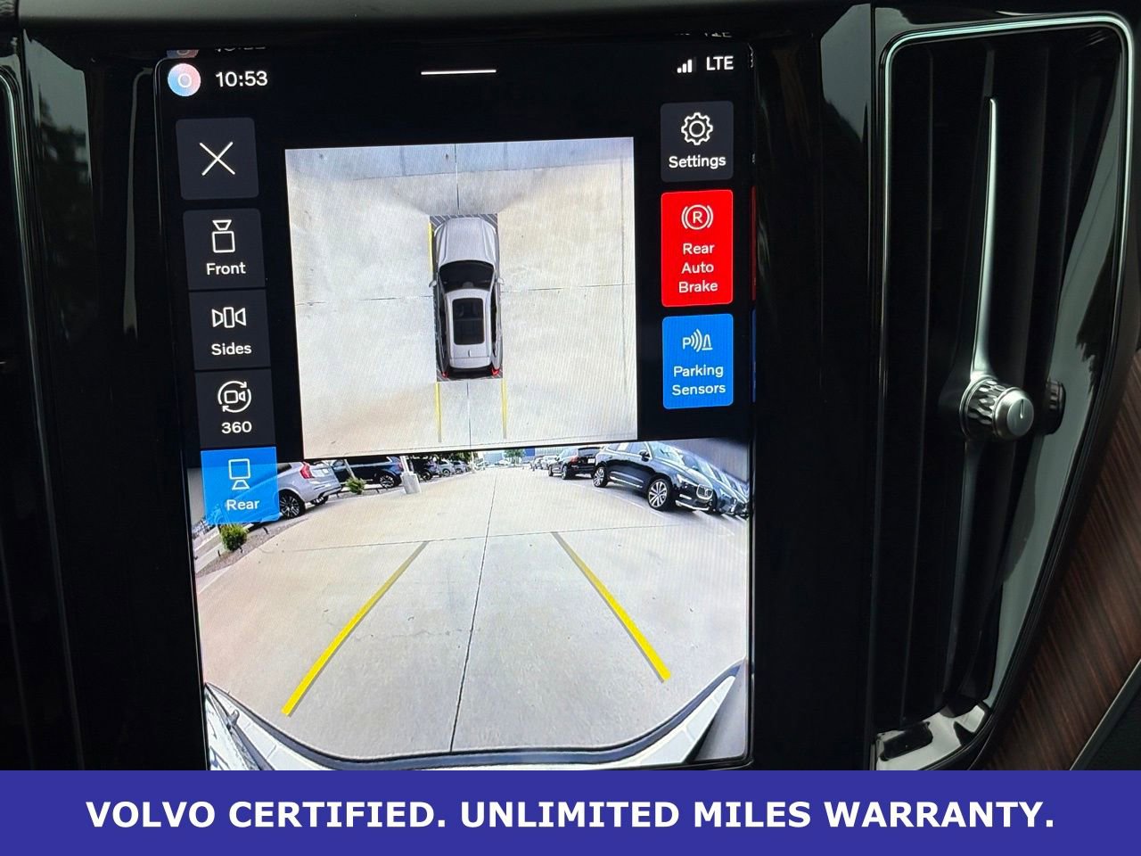 Certified 2024 Volvo XC60 B5 Plus w/ Protection Package Premier AWD/4WD image 25