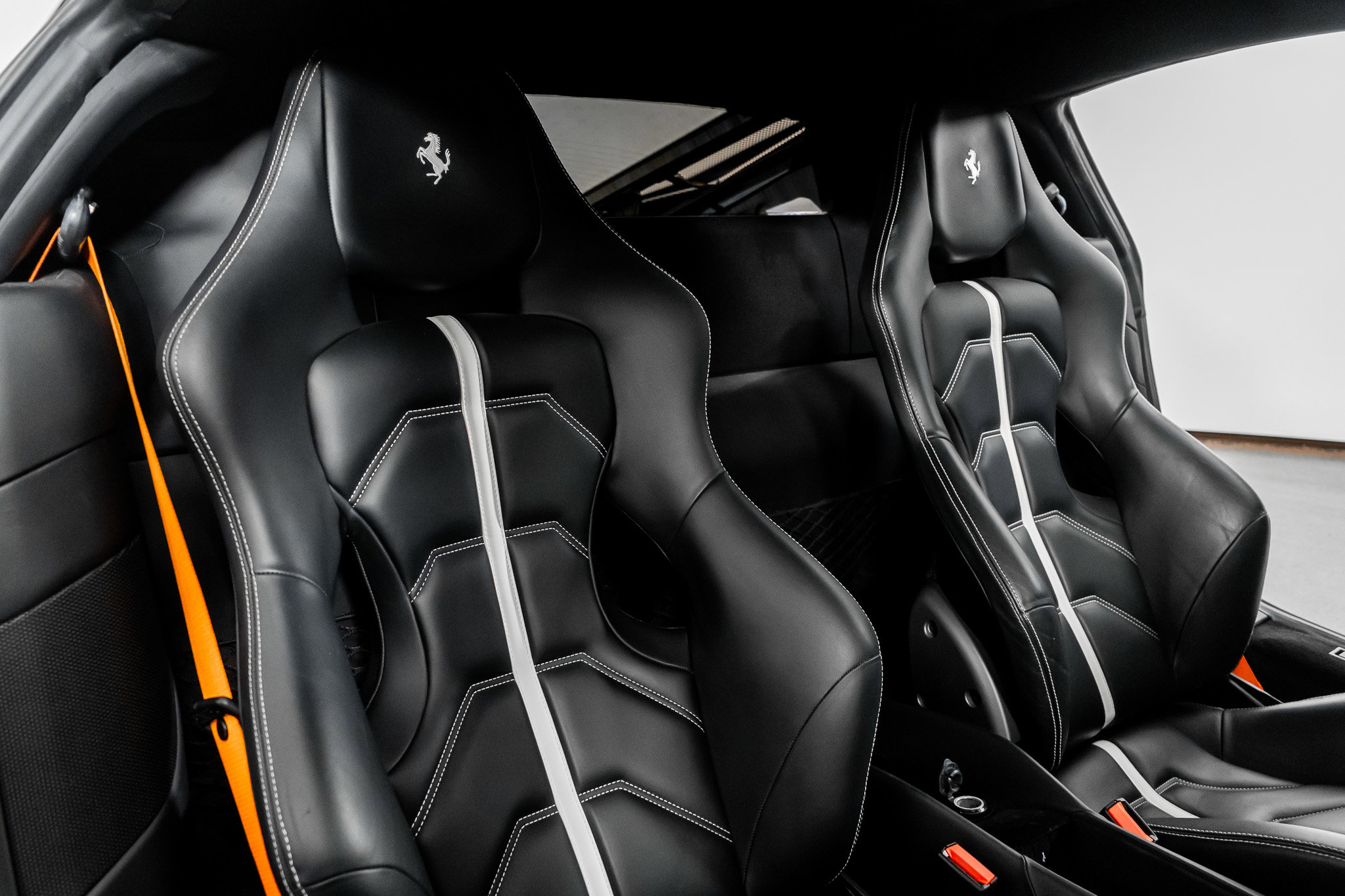 Used 2016 Ferrari 488 GTB image 34