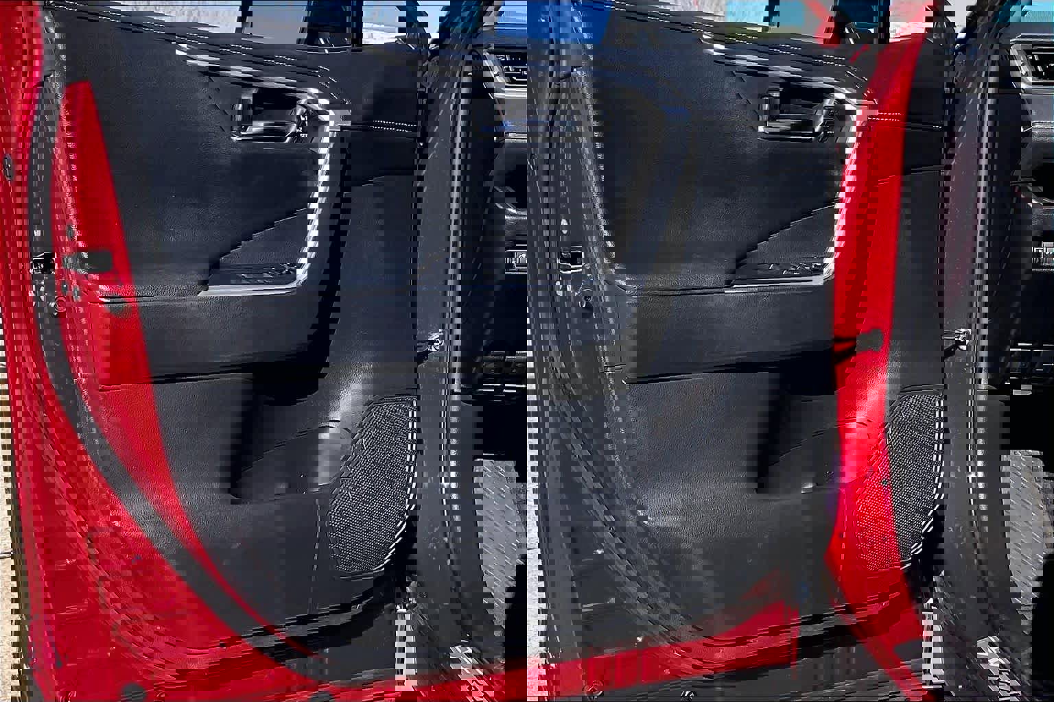 Used 2021 Toyota RAV4 Limited image 22