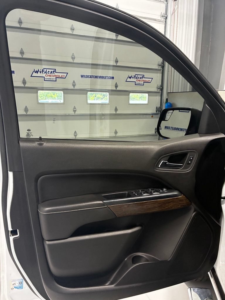 Used 2017 GMC Canyon Denali AWD/4WD image 12