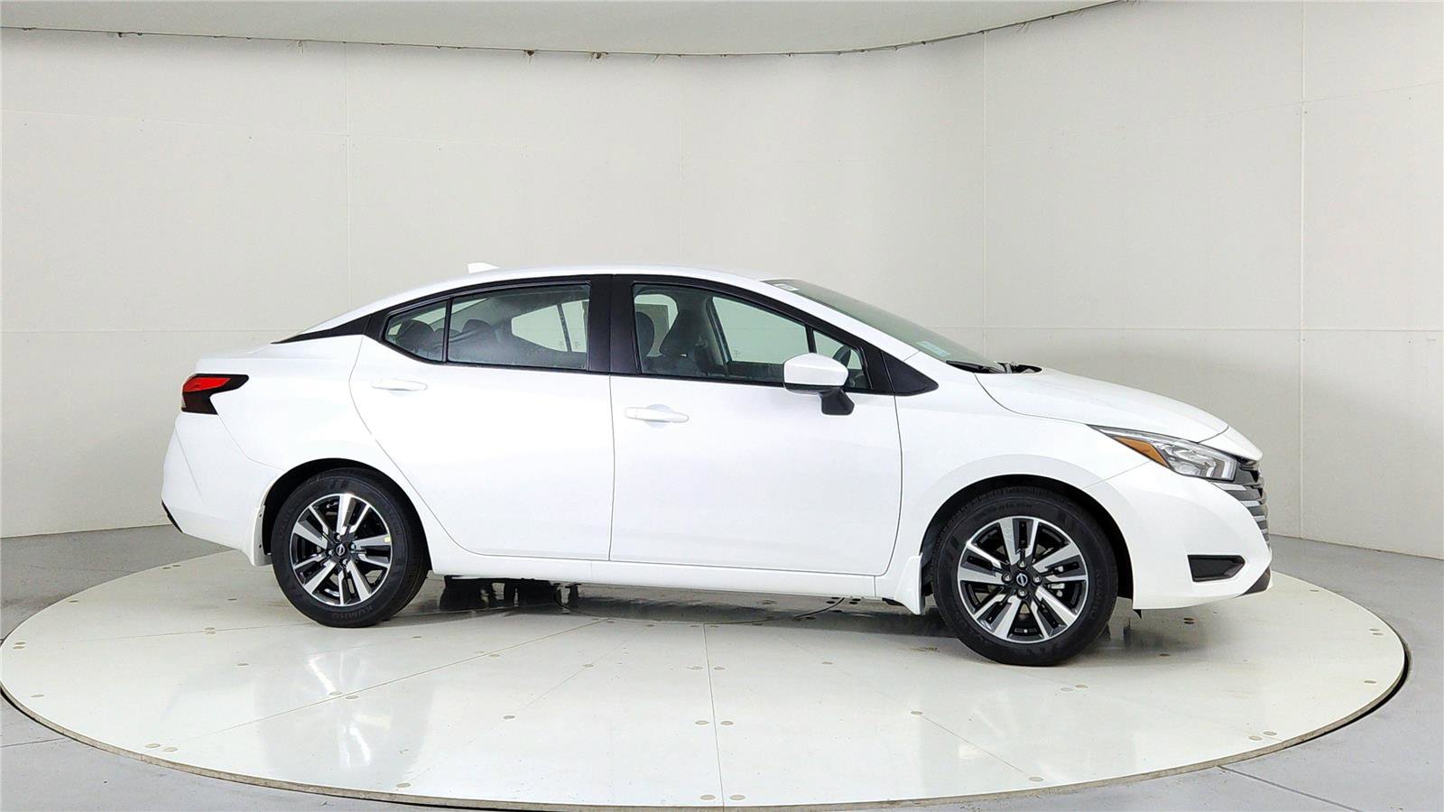 New 2025 Nissan Versa SV w/ Trunk Package image 8