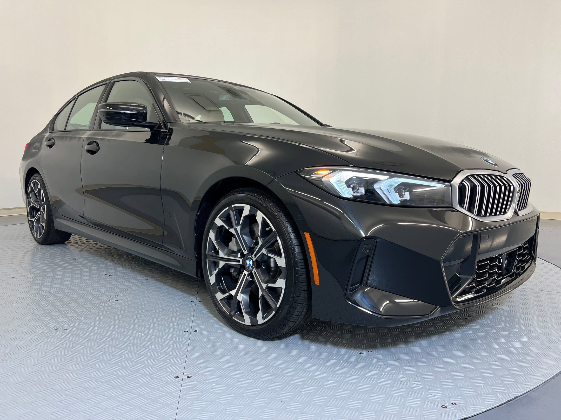 Used 2025 BMW 330i xDrive Sedan w/ M Sport Package AWD/4WD image 6