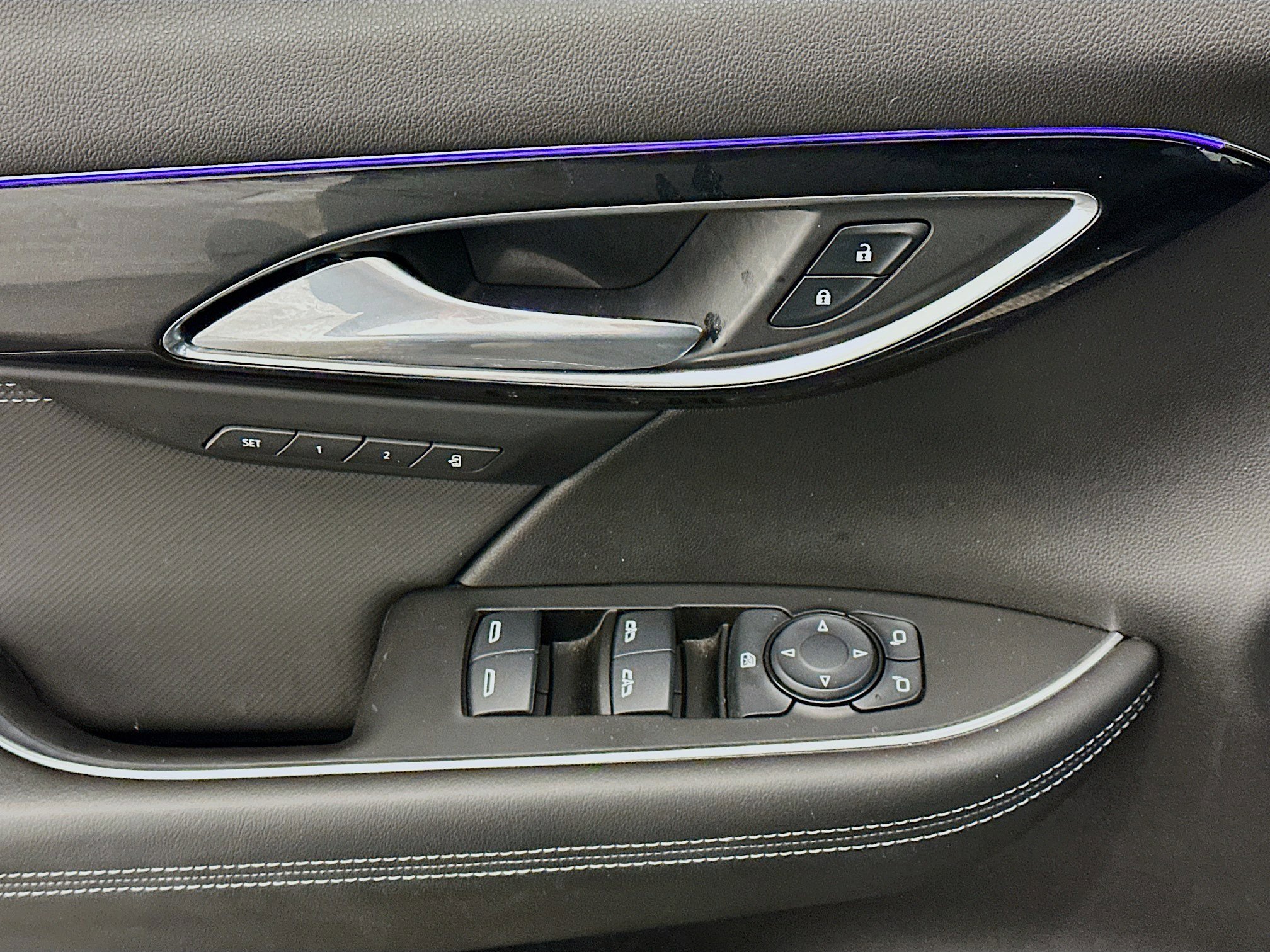 Used 2024 Buick Envision Preferred image 15