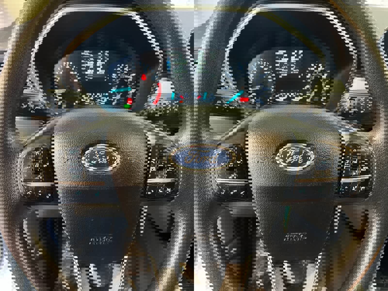 Used 2020 Ford Escape S image 23