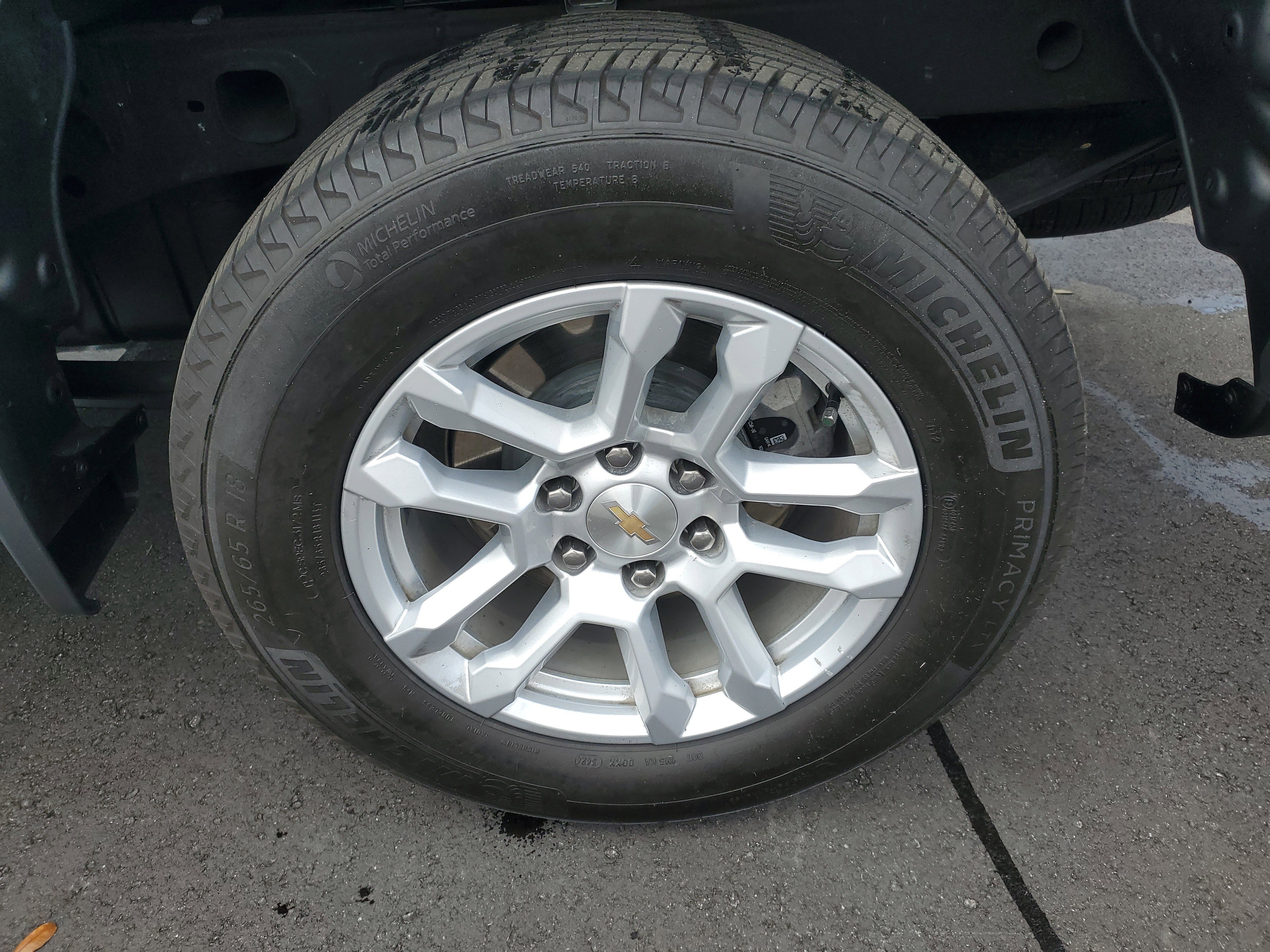 Used 2025 Chevrolet Silverado 1500 LT image 5