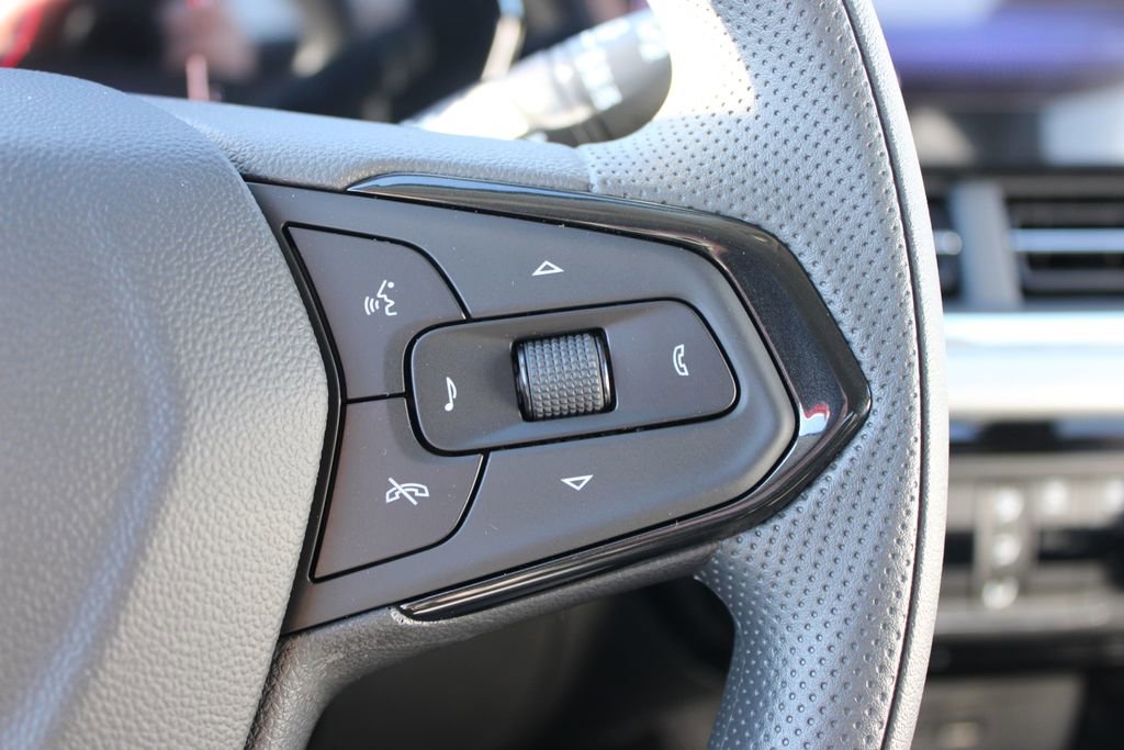 New 2026 Chevrolet Trax LT image 32