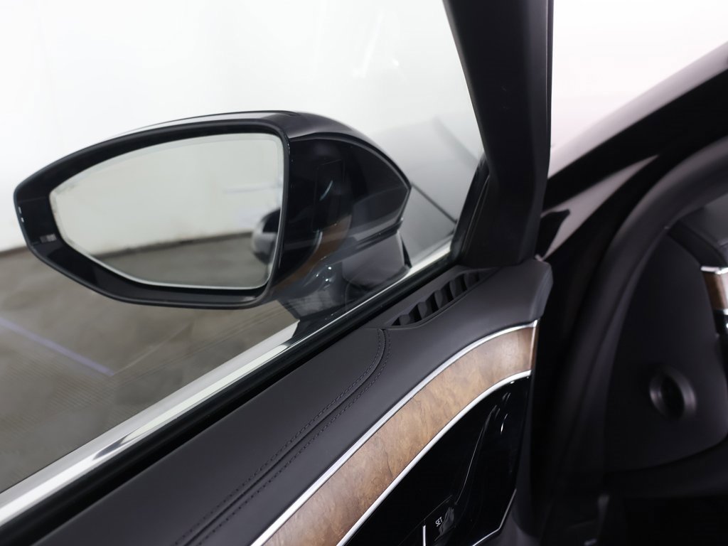 Used 2023 Audi A8 L 3.0T w/ Luxury Package image 39