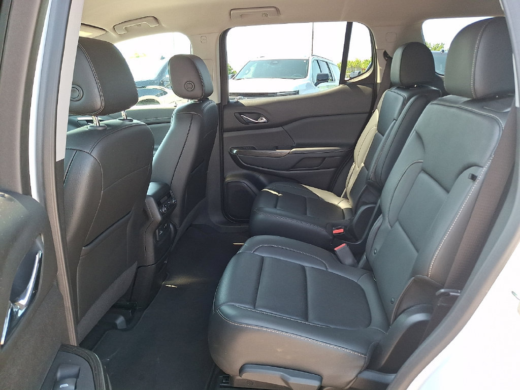 Used 2023 GMC Acadia SLT AWD/4WD image 13