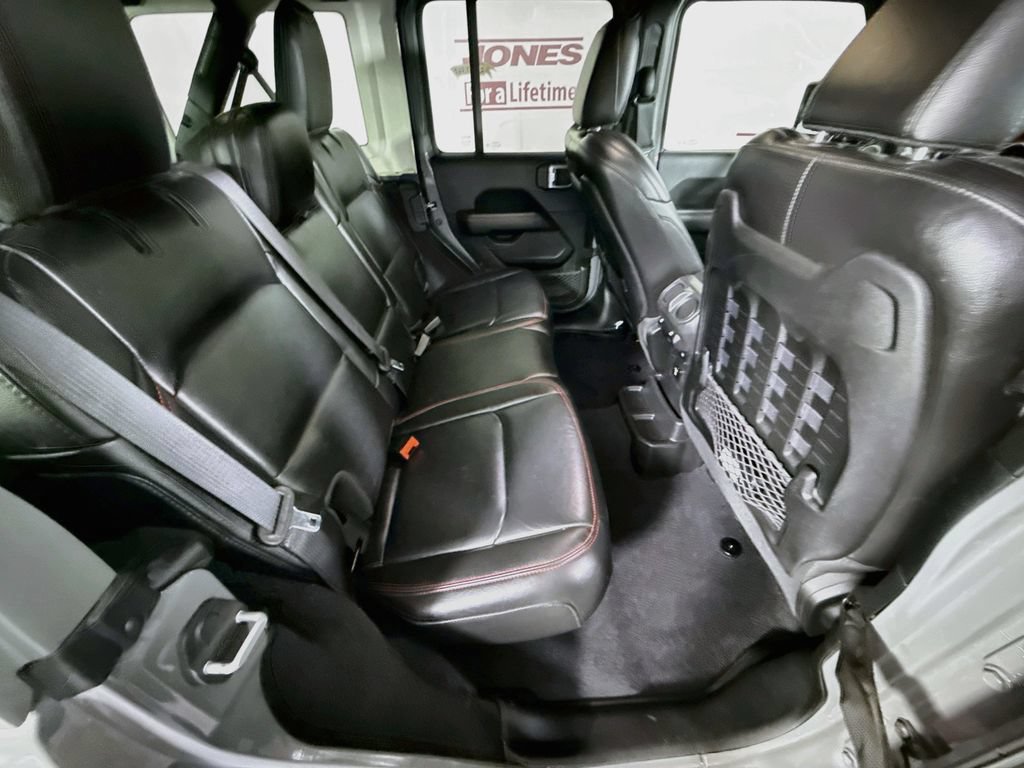 Used 2022 Jeep Wrangler Unlimited Rubicon w/ Steel Bumper Group AWD/4WD image 28