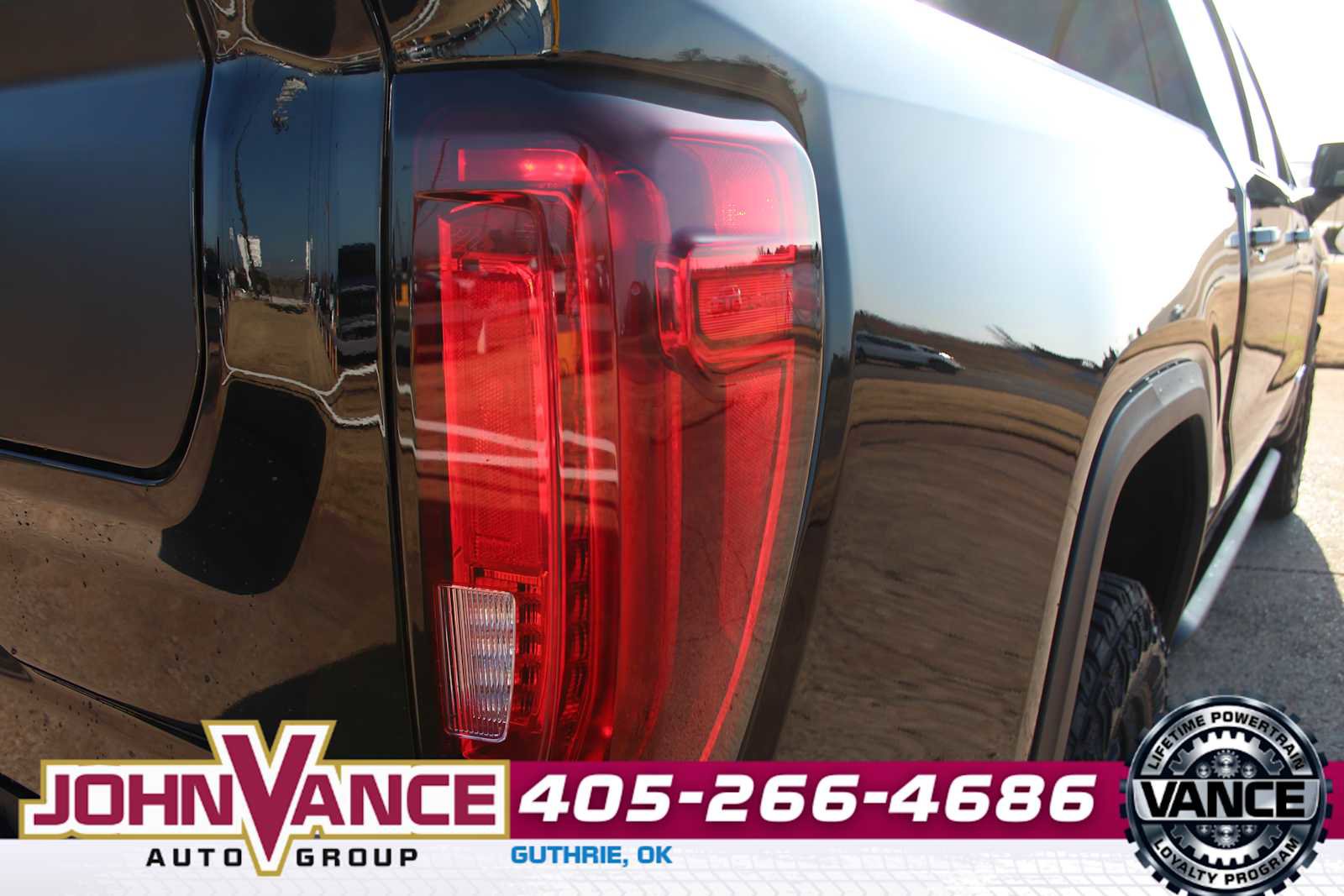 Used 2024 GMC Sierra 1500 AT4X w/ AT4X AEV Edition image 12