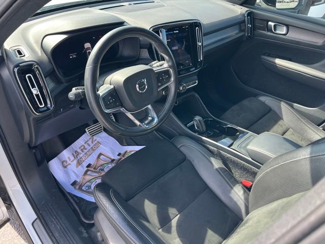 Used 2021 Volvo XC40 P8 Recharge w/ Advanced Package image 17