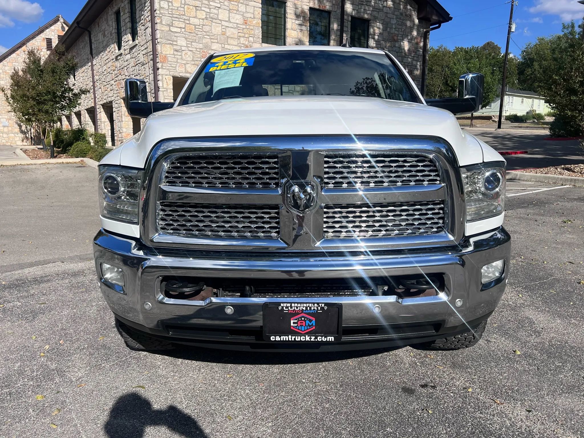 Used 2017 RAM 2500 Laramie w/ Convenience Group image 2