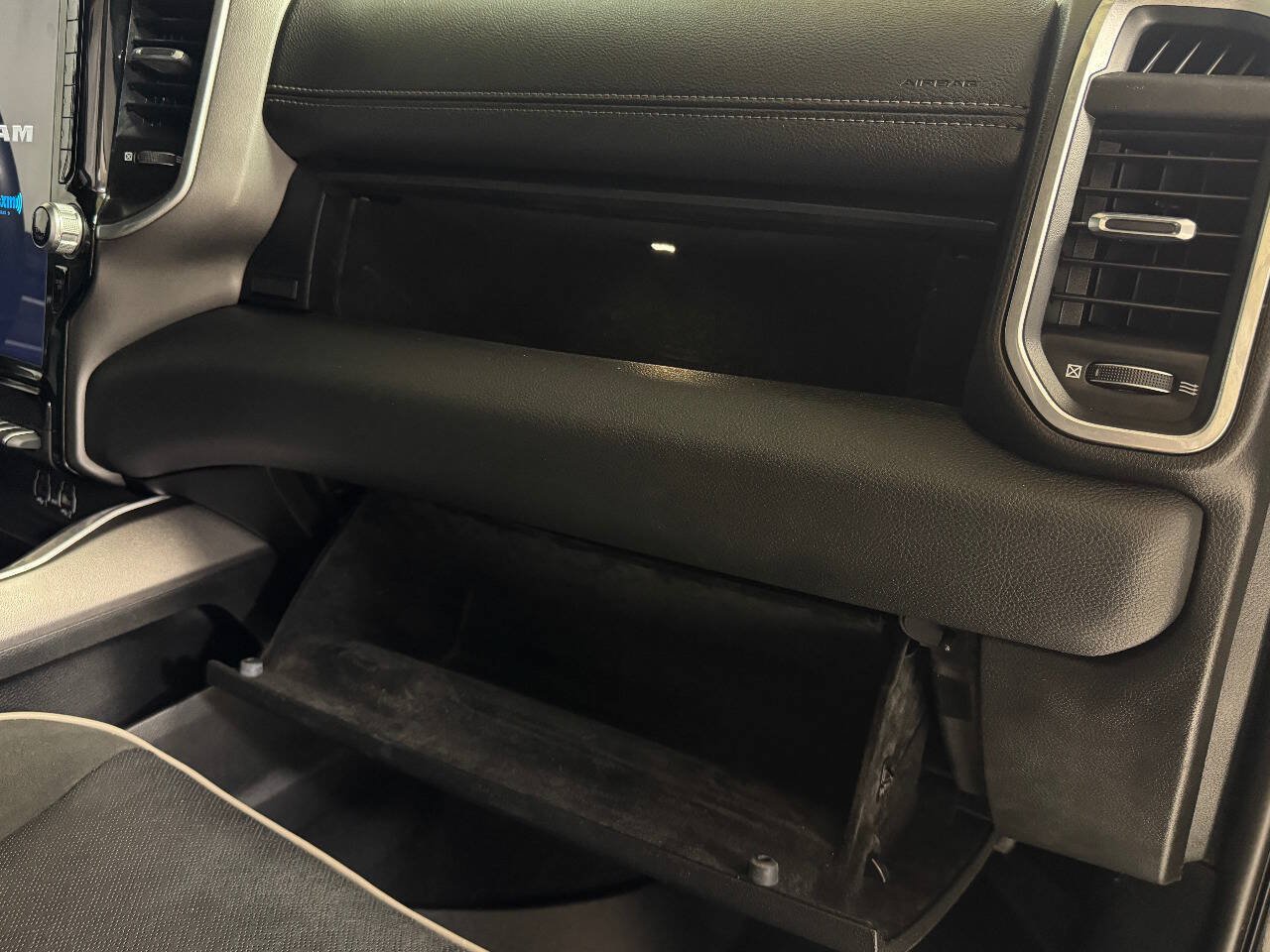 Used 2020 RAM 3500 Laramie w/ Night Edition AWD/4WD image 25