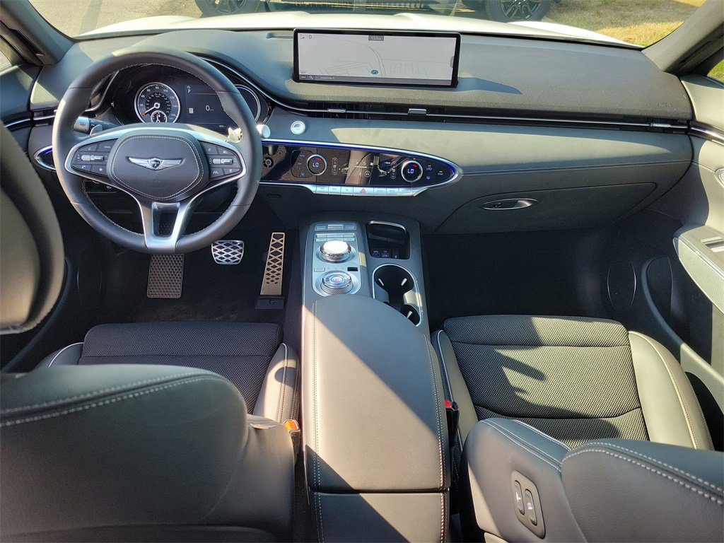 Used 2024 Genesis GV70 3.5T Sport image 17