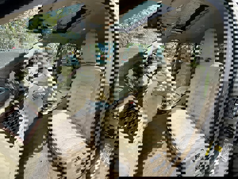 Used 2012 Volvo XC70 T6 Premier Plus image 12