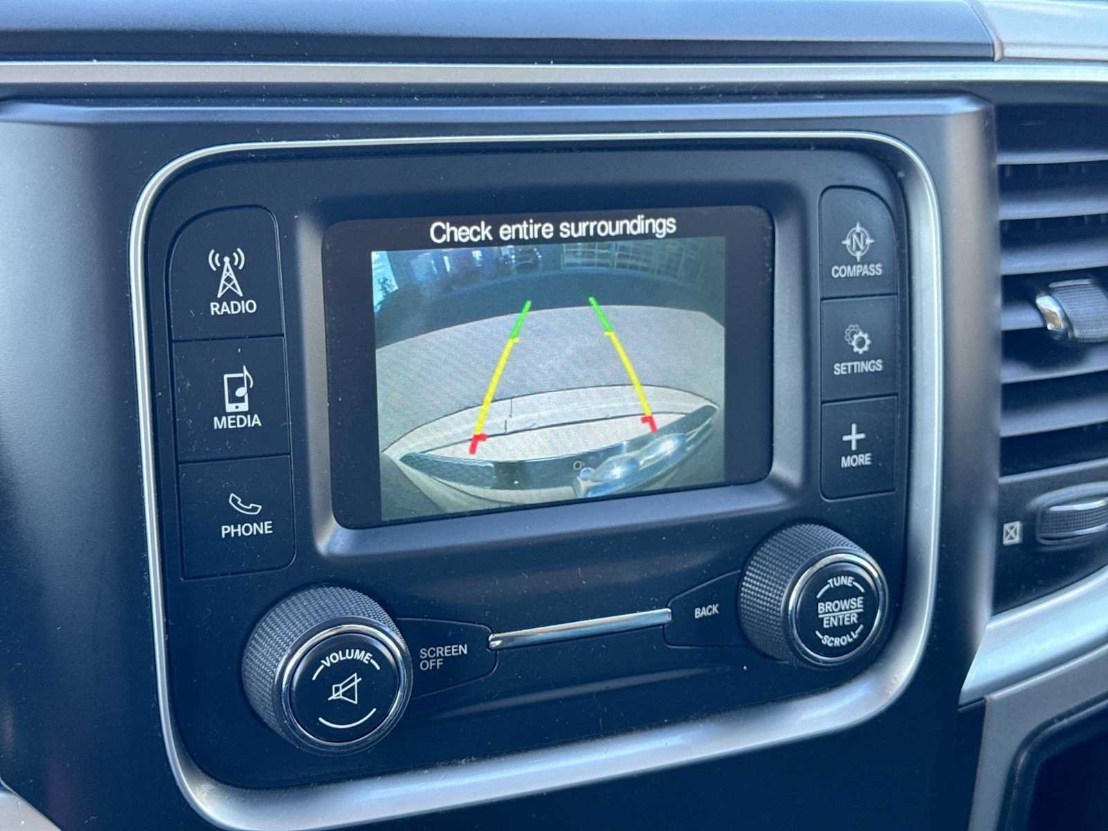 Used 2019 RAM 1500 Classic SLT AWD/4WD image 29