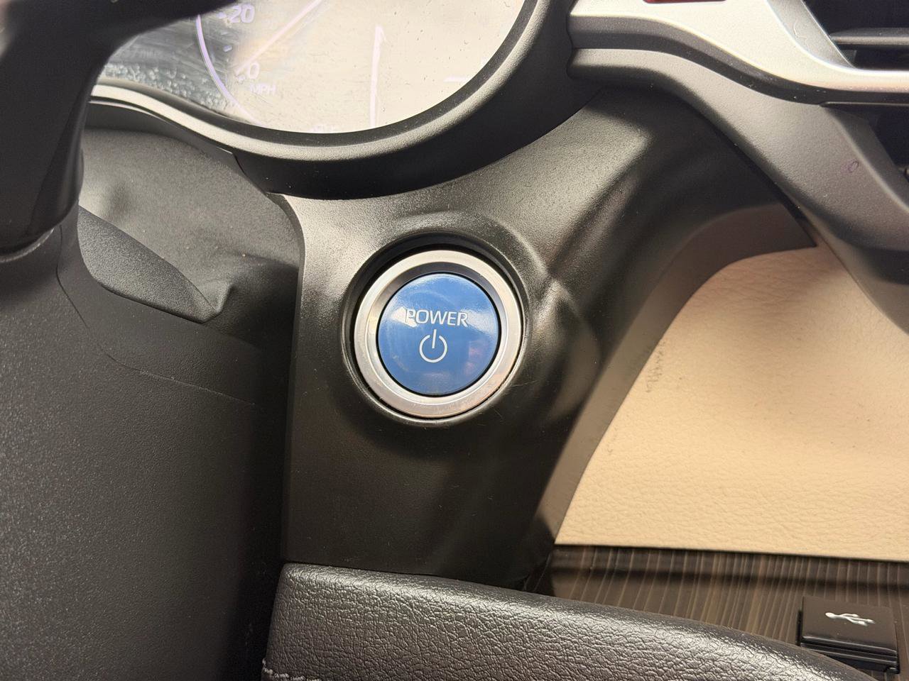 Used 2022 Toyota Sienna Platinum image 35