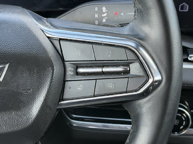 Used 2025 Chevrolet Equinox LT w/ Safety and Technology Package FWD image 13