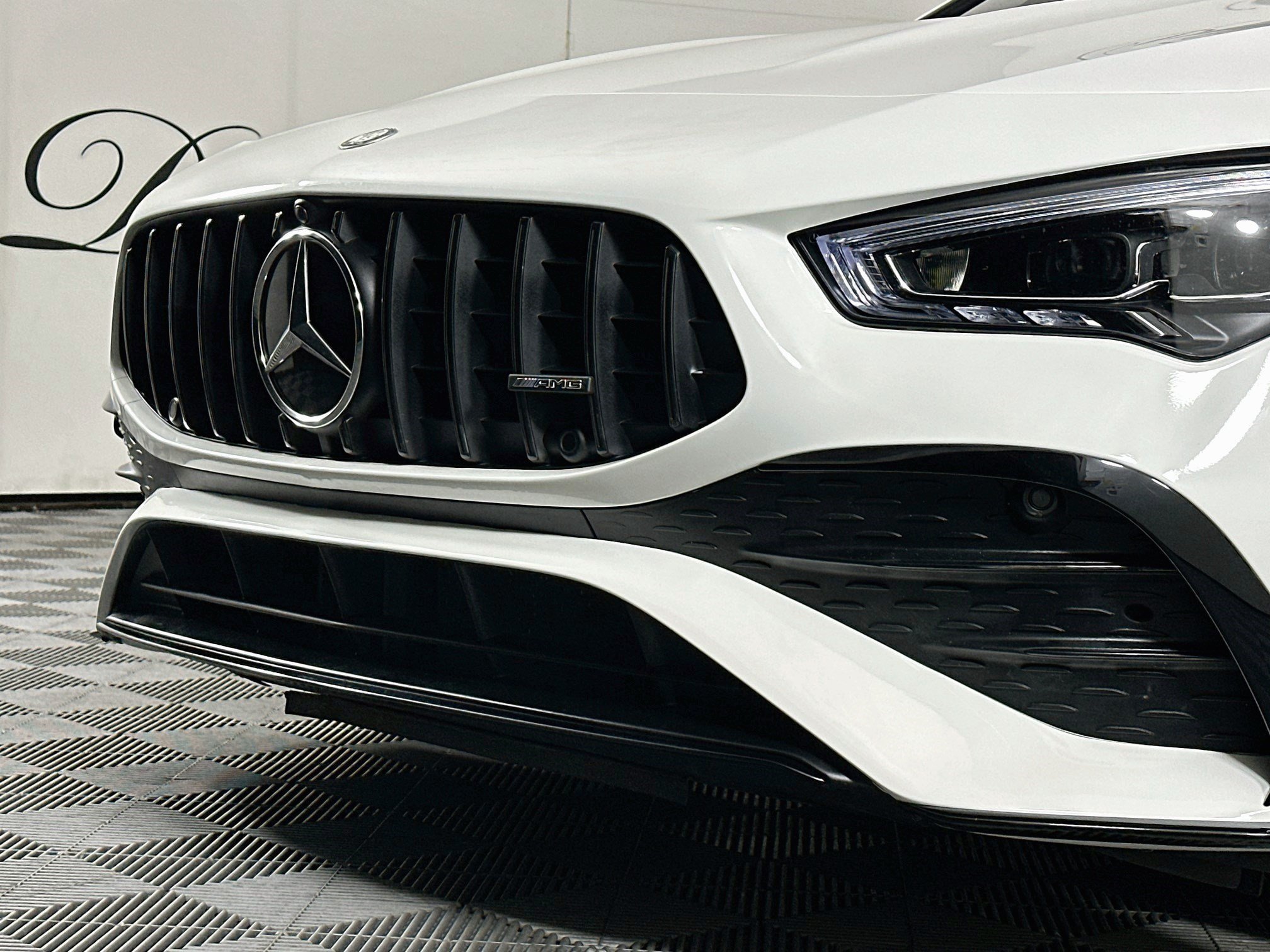 Used 2025 Mercedes-Benz CLA 35 AMG 4MATIC image 35