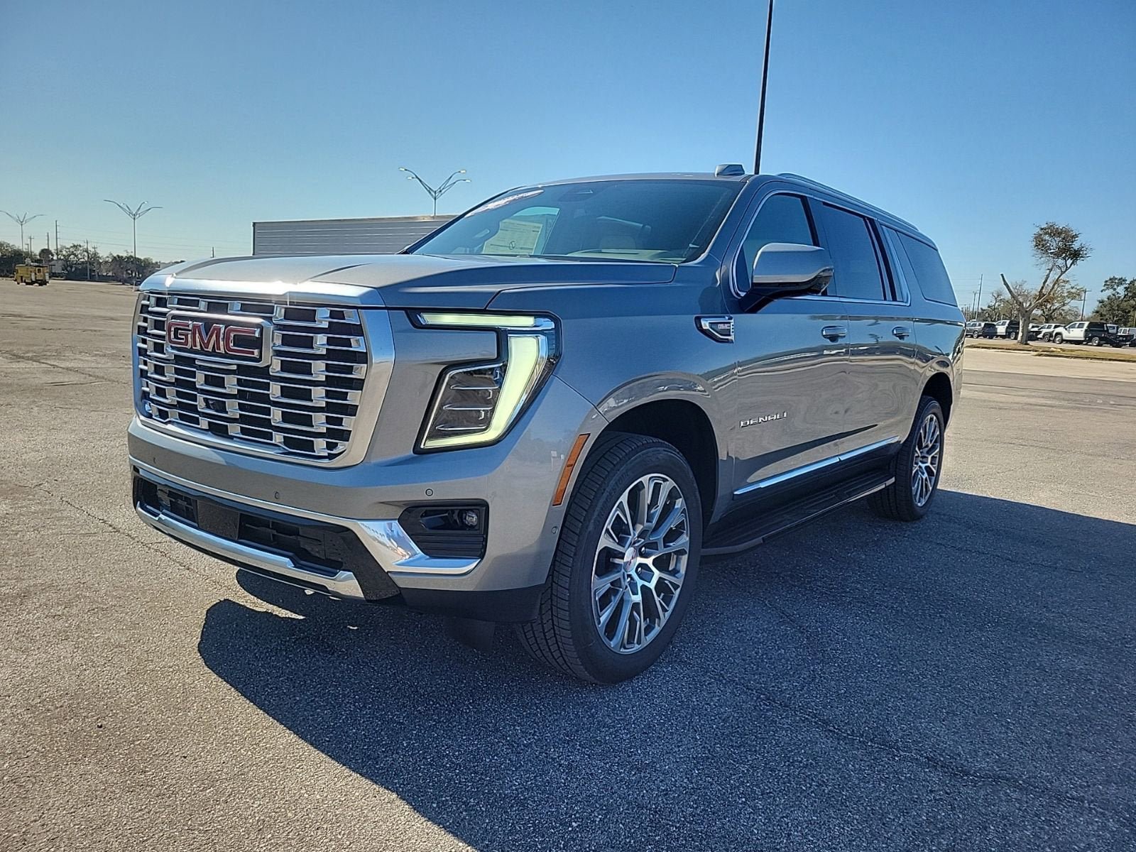 New 2026 GMC Yukon XL Denali RWD image 2