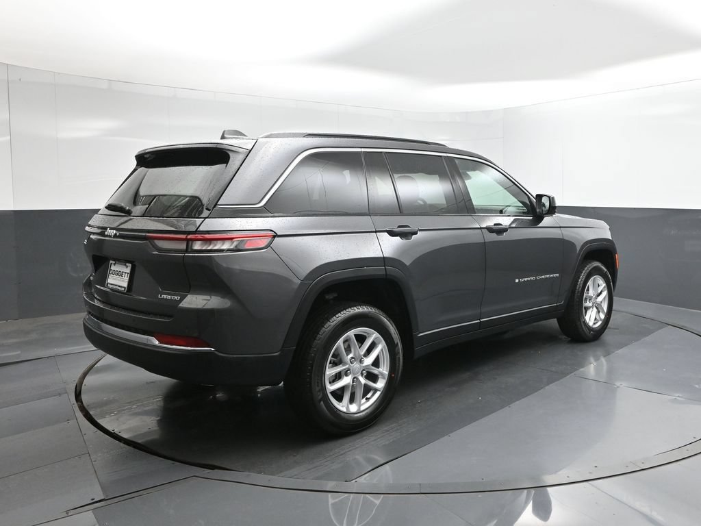 New 2026 Jeep Grand Cherokee Laredo RWD image 8