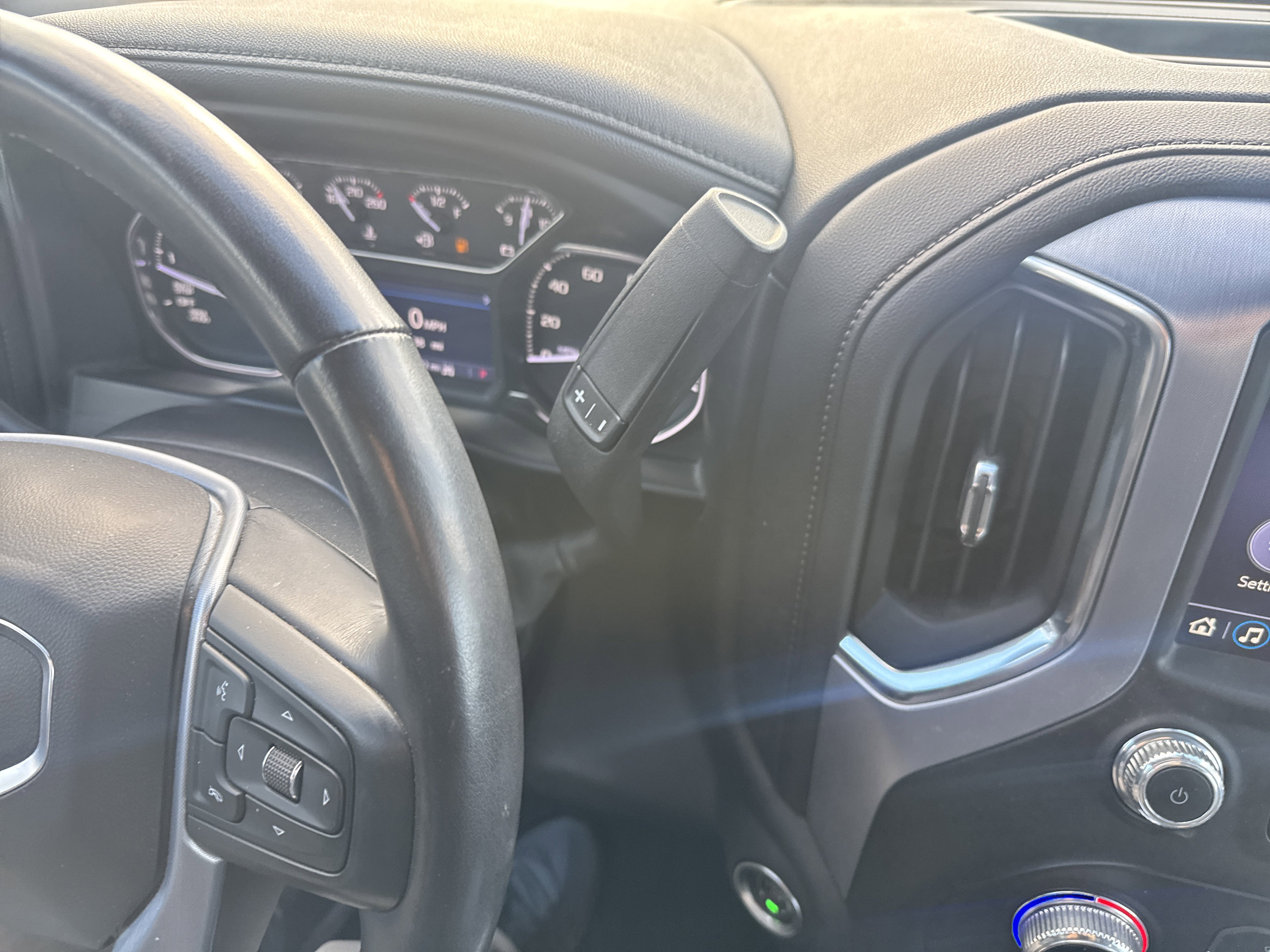 Used 2019 GMC Sierra 1500 SLT w/ SLT Premium Package image 24