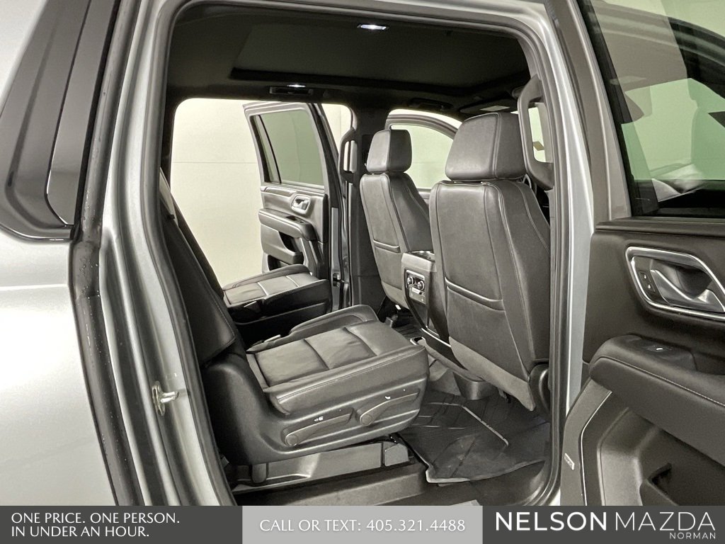 Used 2023 Chevrolet Suburban Z71 w/ Luxury Package image 15