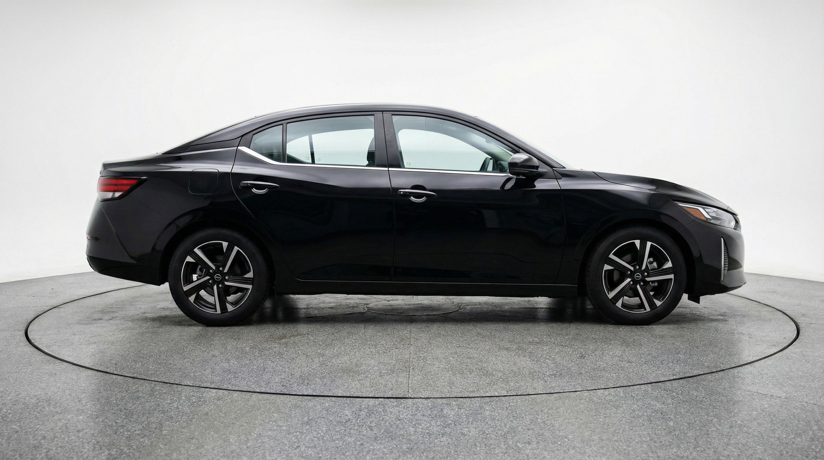 Used 2025 Nissan Sentra SV FWD image 11