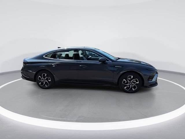 Certified 2025 Hyundai Sonata SEL image 9