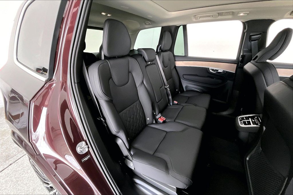 New 2026 Volvo XC90 B6 Plus AWD/4WD image 8