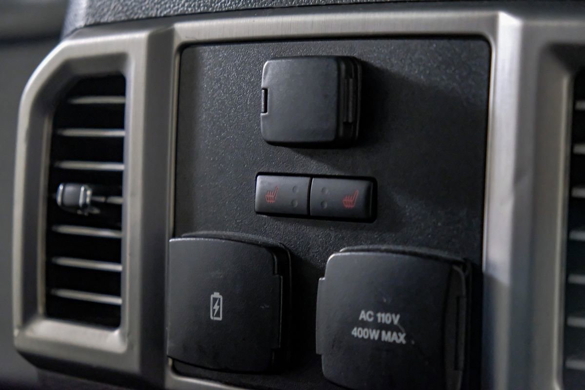 Used 2017 Ford F250 Platinum w/ FX4 Off-Road Package image 33