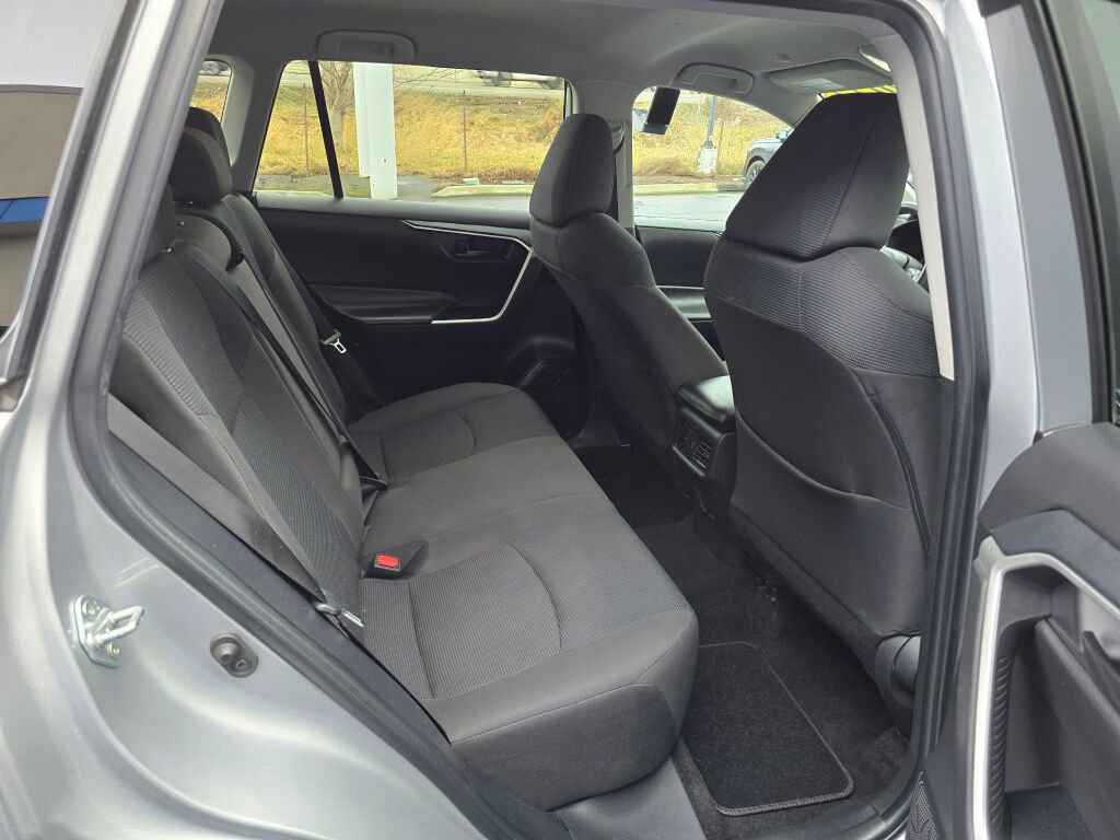 Used 2024 Toyota RAV4 LE image 12