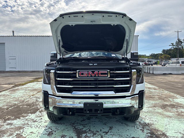 Used 2025 GMC Sierra 2500 SLT w/ SLT Premium Package AWD/4WD image 21