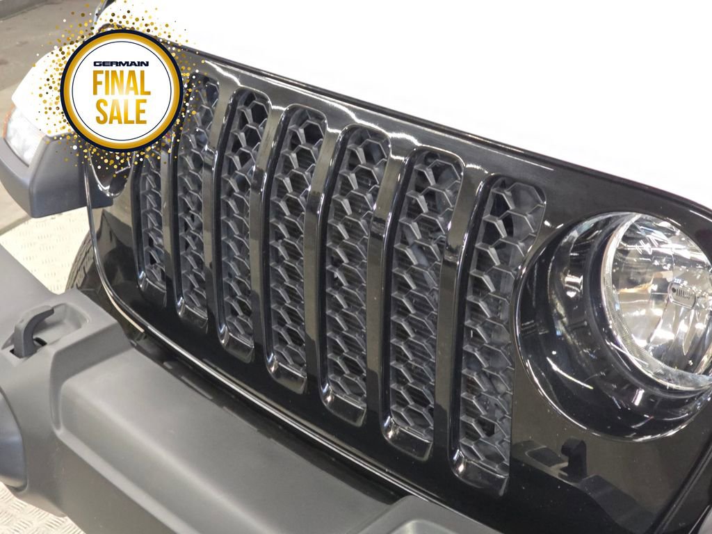 Used 2022 Jeep Gladiator Sport image 11