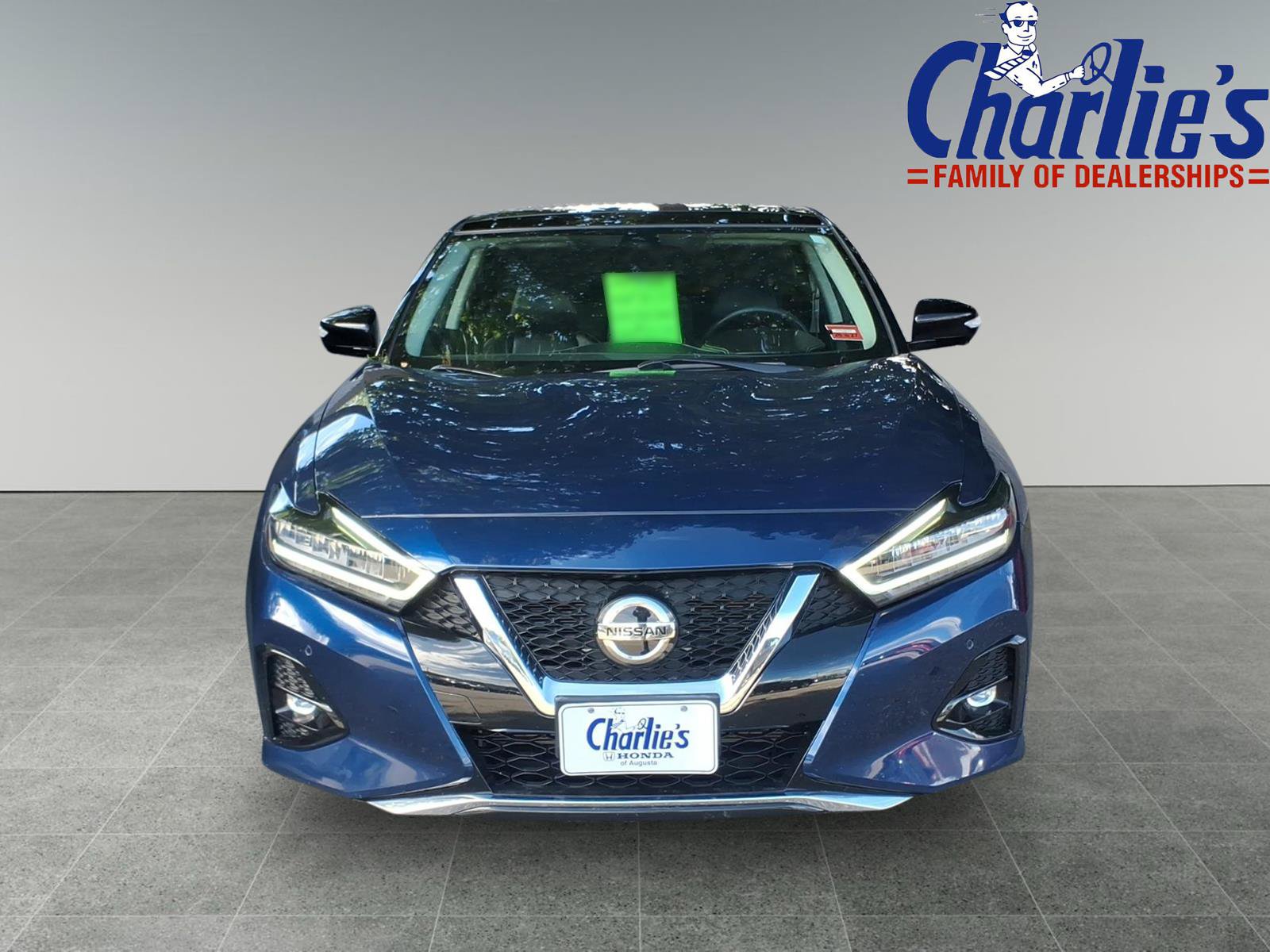 Used 2022 Nissan Maxima Platinum w/ Sport Mat Group FWD image 2