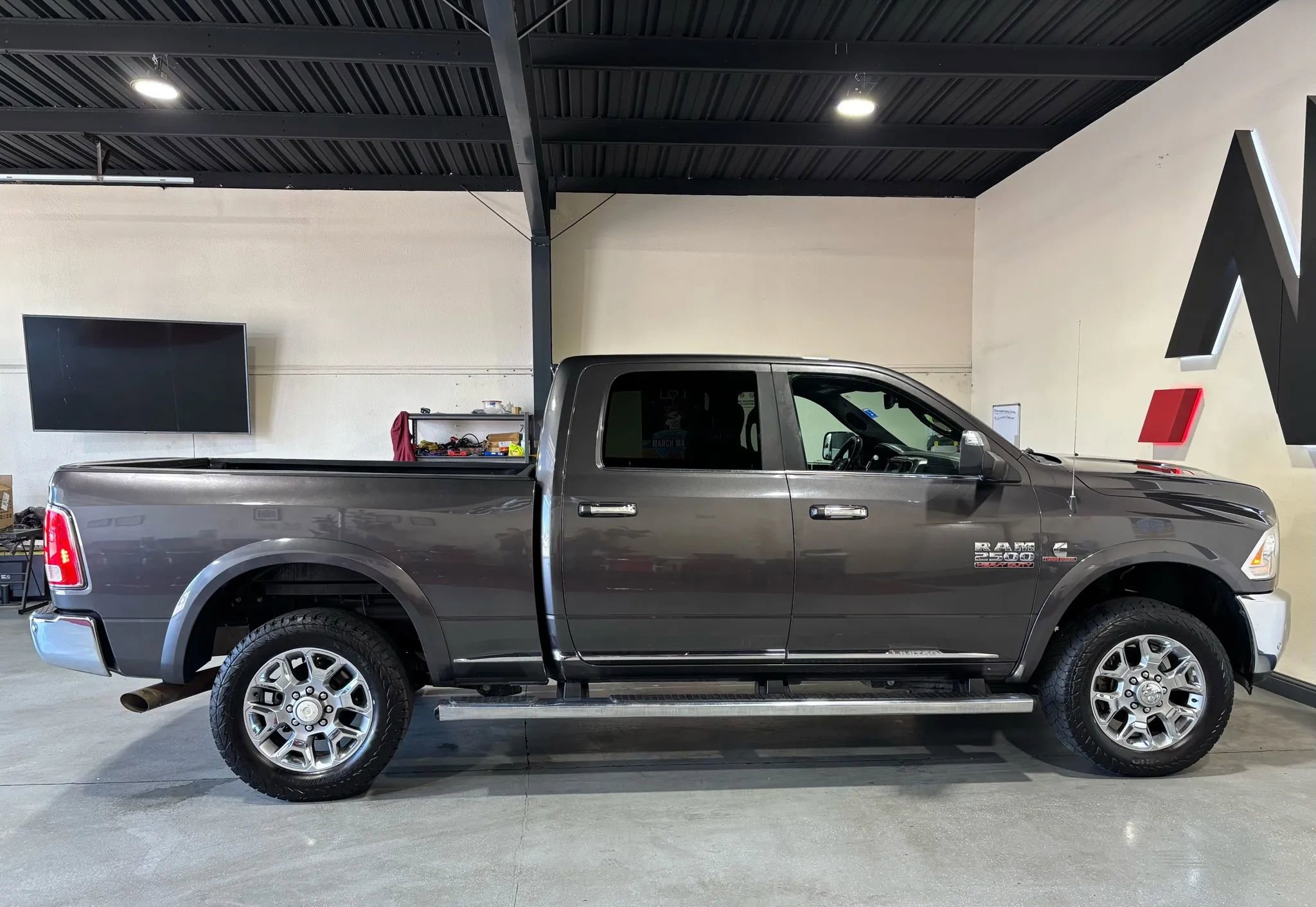 Used 2016 RAM 2500 Limited image 4