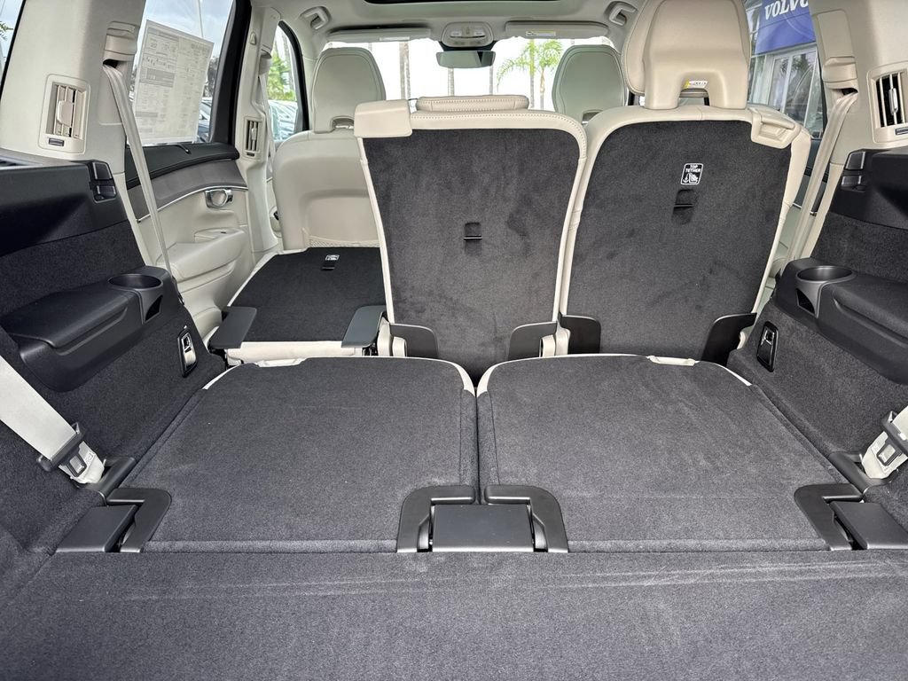 New 2026 Volvo XC90 T8 Ultra w/ Protection Package Premier AWD/4WD image 15