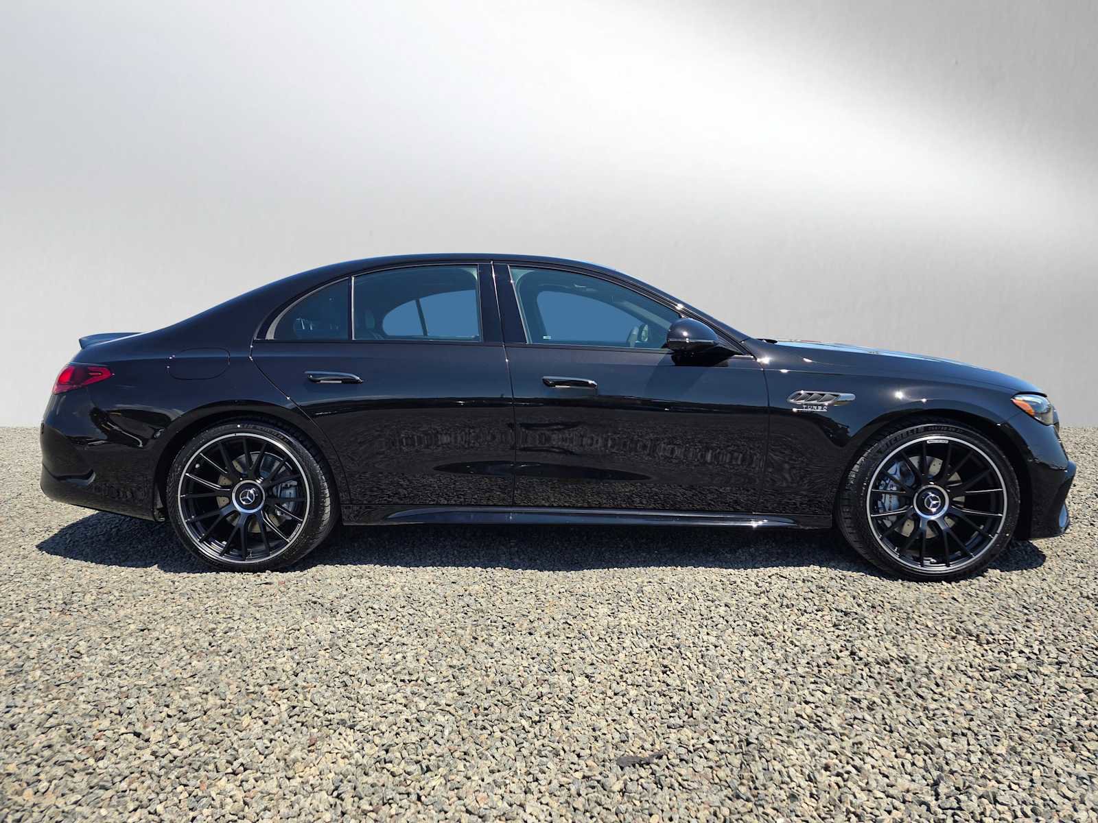 New 2026 Mercedes-Benz E 53 AMG e 4MATIC Sedan image 2