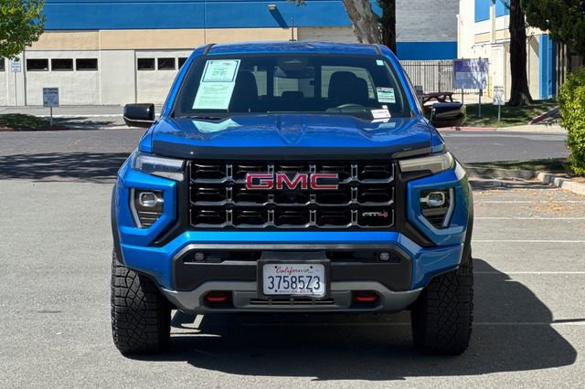 Used 2024 GMC Canyon AT4 w/ AT4 Premium Package image 9