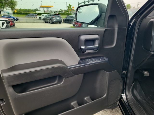 Used 2018 Chevrolet Silverado 1500 Custom w/ Custom Value Package AWD/4WD image 15