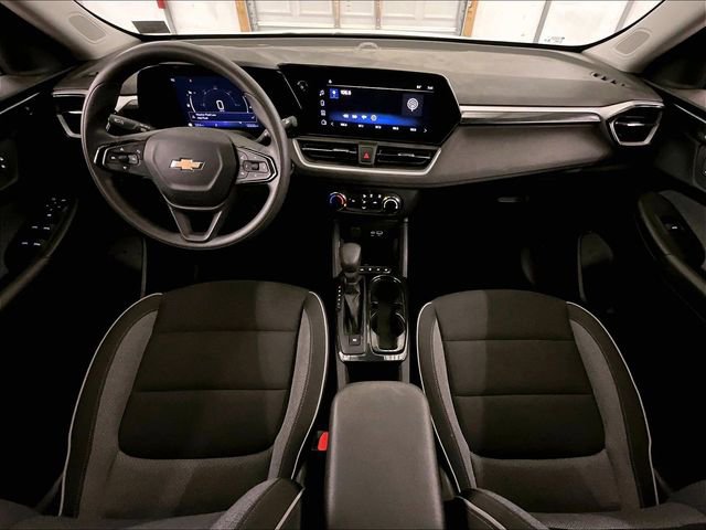 Used 2024 Chevrolet TrailBlazer LS FWD image 14