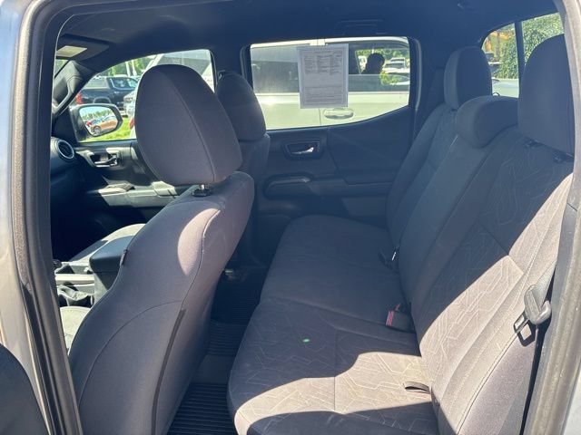 Used 2017 Toyota Tacoma TRD Off-Road w/ Tow Package (A/T) AWD/4WD image 25