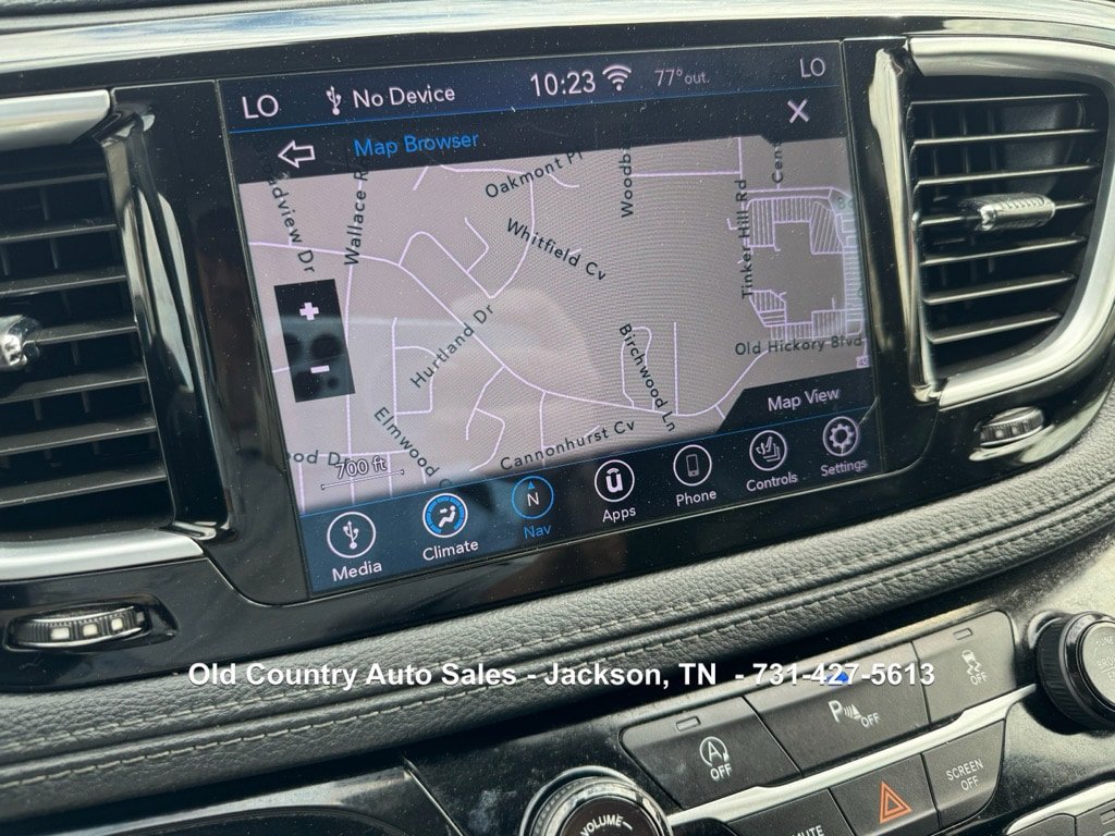 Used 2020 Chrysler Pacifica Limited FWD image 19
